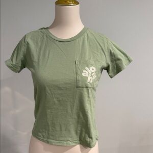 ALOHAS Cropped Sage Green Short Sleeve Tee
Never worn
